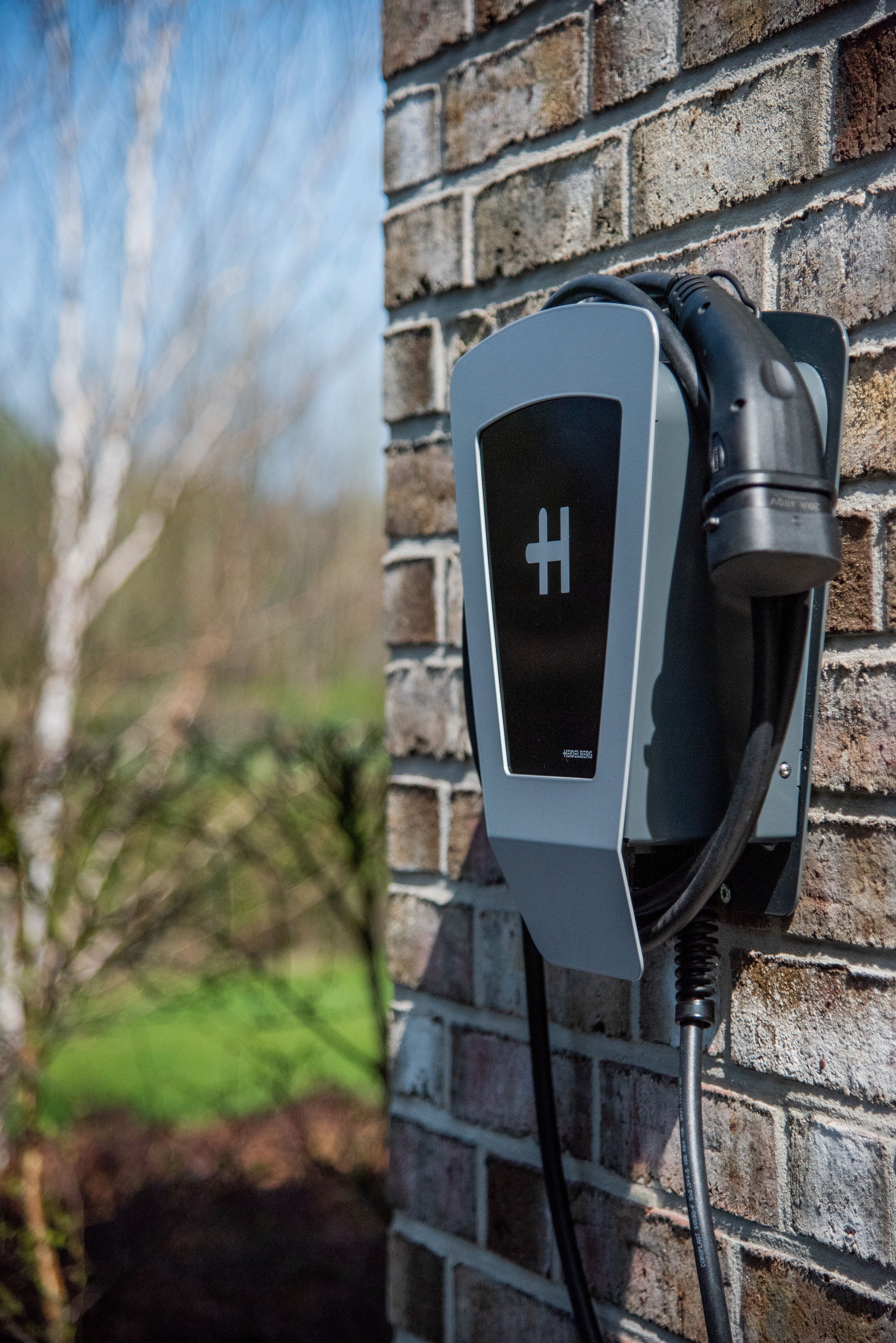 Offizieller Händler der Heidelberg Wallbox Energy Control – Ladestation für Elektro- und Hybrid-Autos, 5m Ladekabel, bis 11kW Ladeleistung