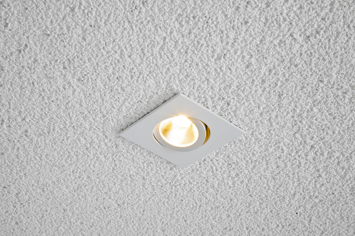 EVN Power-LED Leuchte weiß schwenkbar viereckig 83x83x45mm 6W 3000K 528lm 21-40° 230V IP20