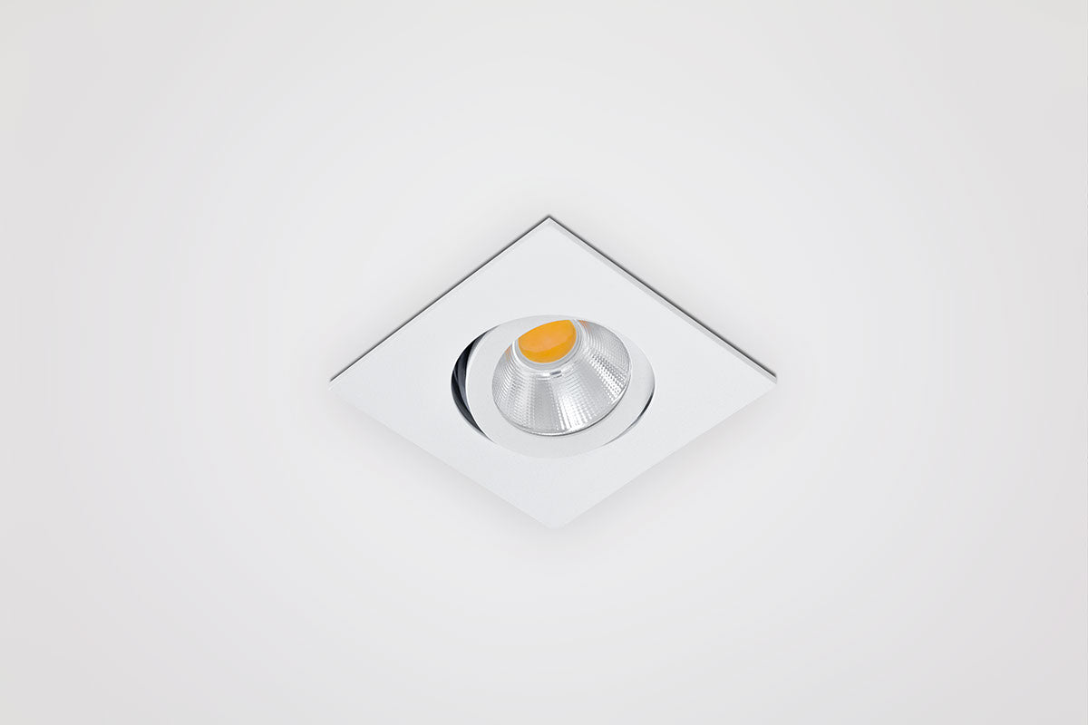 EVN Power-LED Leuchte weiß schwenkbar viereckig 83x83x48,5mm 8,4W 3000K 1010lm 21-40° 220-240V IP65