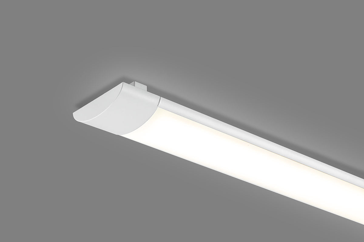 EVN LED Lichtleiste weiß rechteckig 913x120x30mm 35W 3000K 3667lm 220-240V IP20