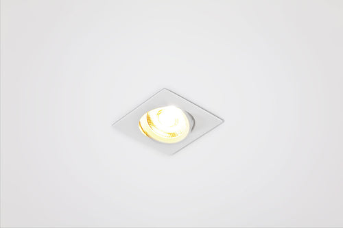 EVN COB-LED Leuchte weiß schwenkbar viereckig 82x82x26mm 6W 3000K 430lm 21-40° 220-240V IP20