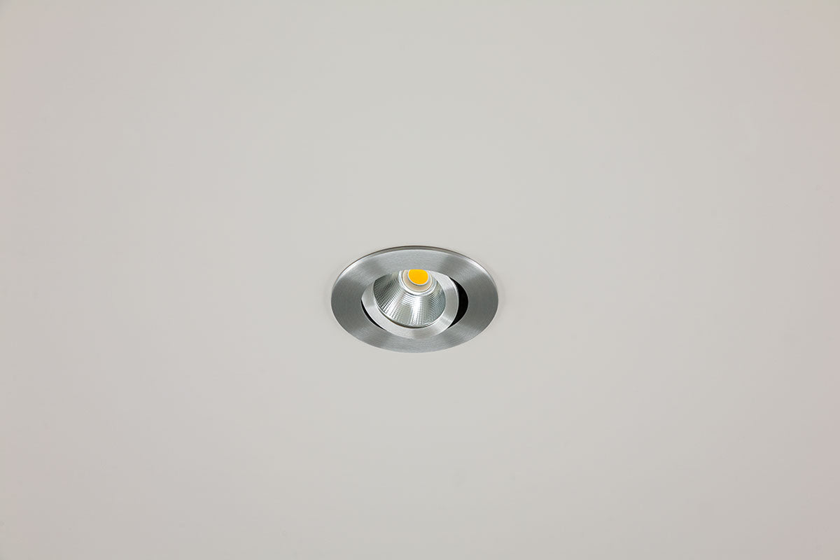 EVN Power-LED Leuchte Aluminium poliert schwenkbar rund 83x35mm 3W 3000K 300lm 21-40° IP20