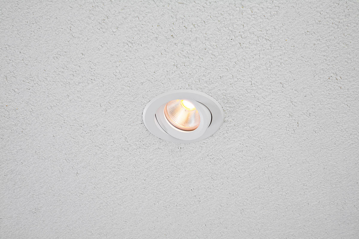 EVN Leuchte weiß schwenkbar rund 82x24mm 12V IP20