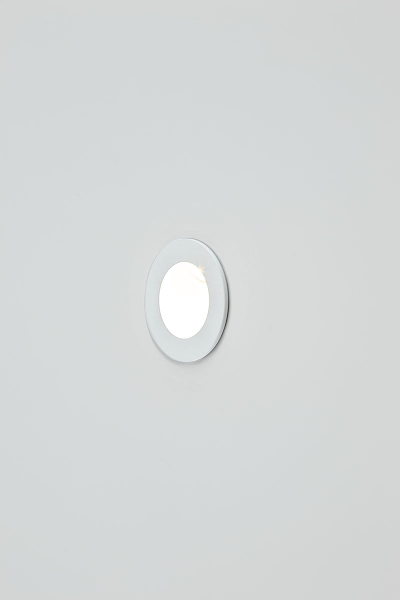 EVN Power-LED Leuchte weiß rund 80x30mm 2W 3000K 112lm >80° IP54