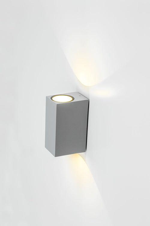 EVN LED 2-flammige Wandleuchte Silber rechteckig 150x68x95mm 6W 3000K 145lm 21-40° 100-240V IP54