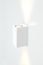 EVN 2-flammige Wandleuchte weiß rechteckig 150x68x93mm 220-240V IP44