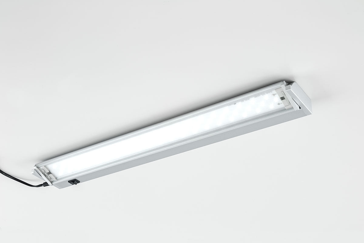 EVN LED Leuchte Silber schwenkbar rechteckig 577x85x35mm 10W 4000K 800lm 230V IP20