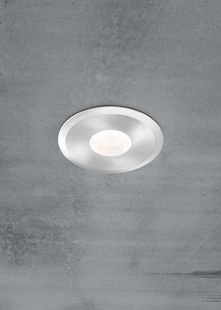 EVN LED Leuchte weiß rund 82x20mm 3W 3000K 285lm 21-40° 220-240V IP20