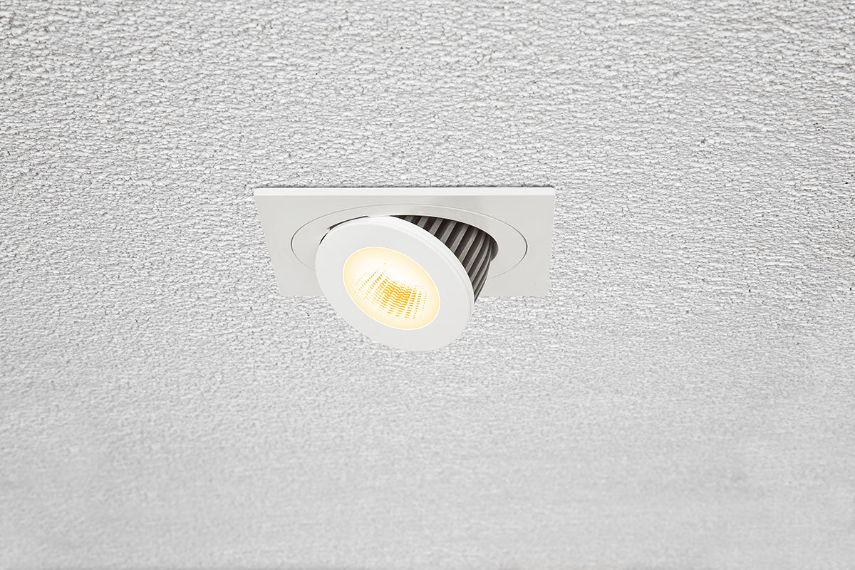 EVN LED Leuchte weiß drehbar schwenkbar viereckig 125x125x100mm 12W 3000K 1000lm 21-40° 100-230V IP20