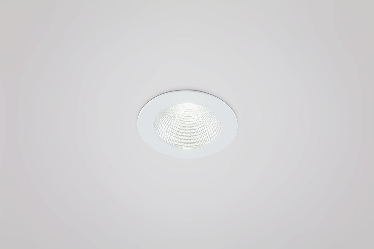 EVN LED Downlight weiß rund 103x60mm 10W 3000K 994lm 41-80° 220-240V IP44