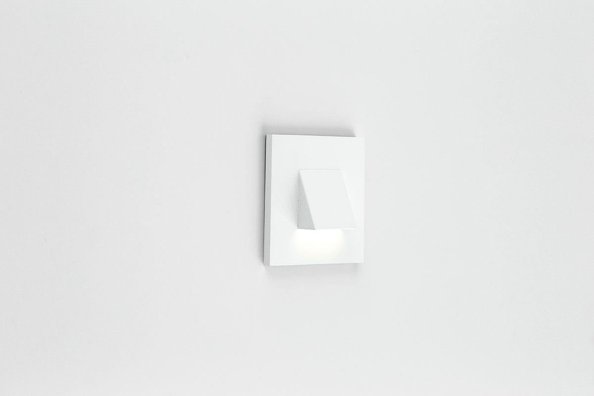 EVN LED Leuchte weiß(V4A) viereckig 76x76x55mm 1,8W 3000K 220-240V IP44