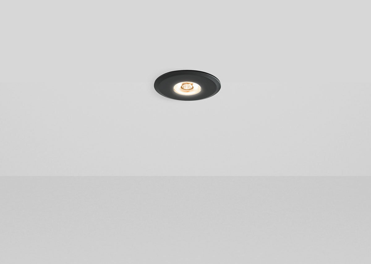EVN LED Leuchte schwarz rund 82x20mm 6W 3000K 480lm 21-40° 220-240V IP20