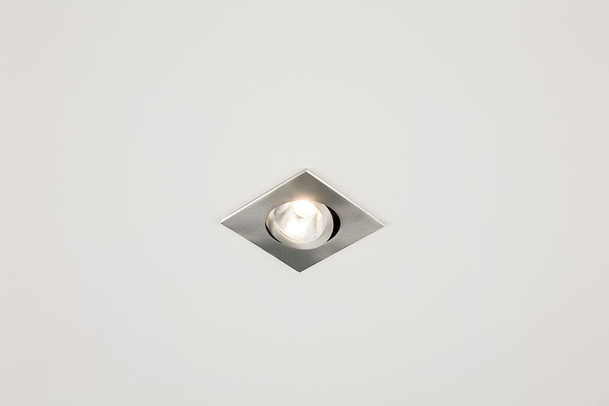 EVN Power-LED Leuchte Edelstahl Optik schwenkbar viereckig 83x83x32mm 6W 3000K 620lm 21-40° IP20