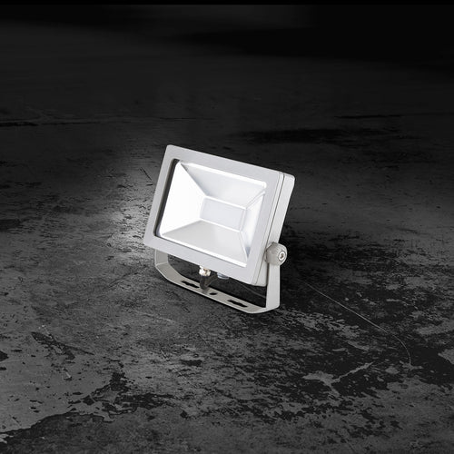 EVN LED Strahler Silber schwenkbar rechteckig 265x40x195mm 30W 3000K 2609lm >80° 220-240V IP65