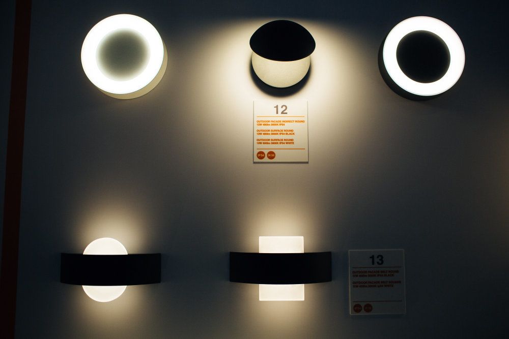 LEDVANCE LED Wandleuchte Endura Style Ring 16W/830 600lm warmweiß nicht dimmbar weiß IP44