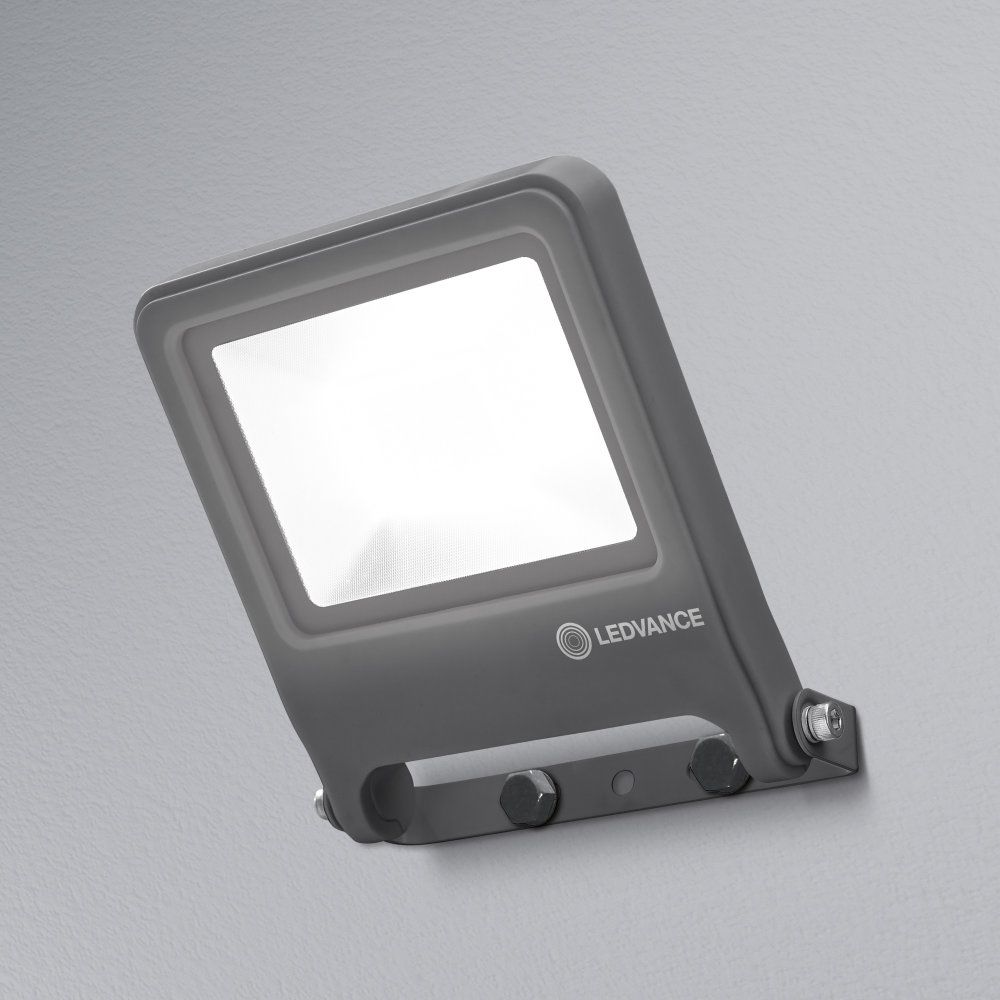 LEDVANCE LED Außenstrahler Endura Flood 30W/3000K IP65 2400lm dunkelgrau