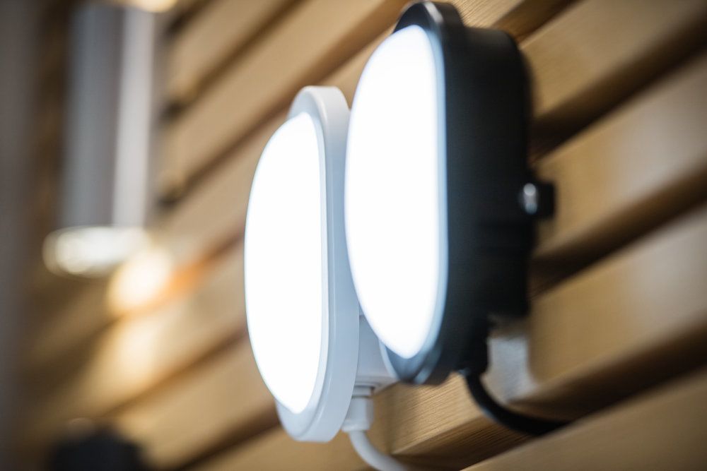 LEDVANCE LED Wandleuchte Bulkhead 6,1W/840 420lm kaltweiß nicht dimmbar weiß IP54