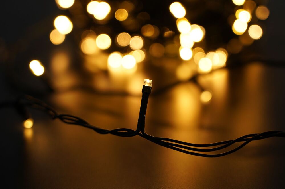 Modee Lichterkette 20m 200 LED Kunststoff grün 3,6W 2700K 360° IP44 220-240V Netzstecker 8 Funktionen