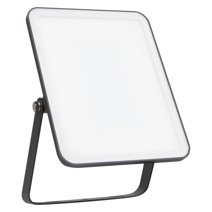 Osram LED Fluter Essential 30W/3000K 2550lm warmweiß nicht dimmbar schwarz IP65