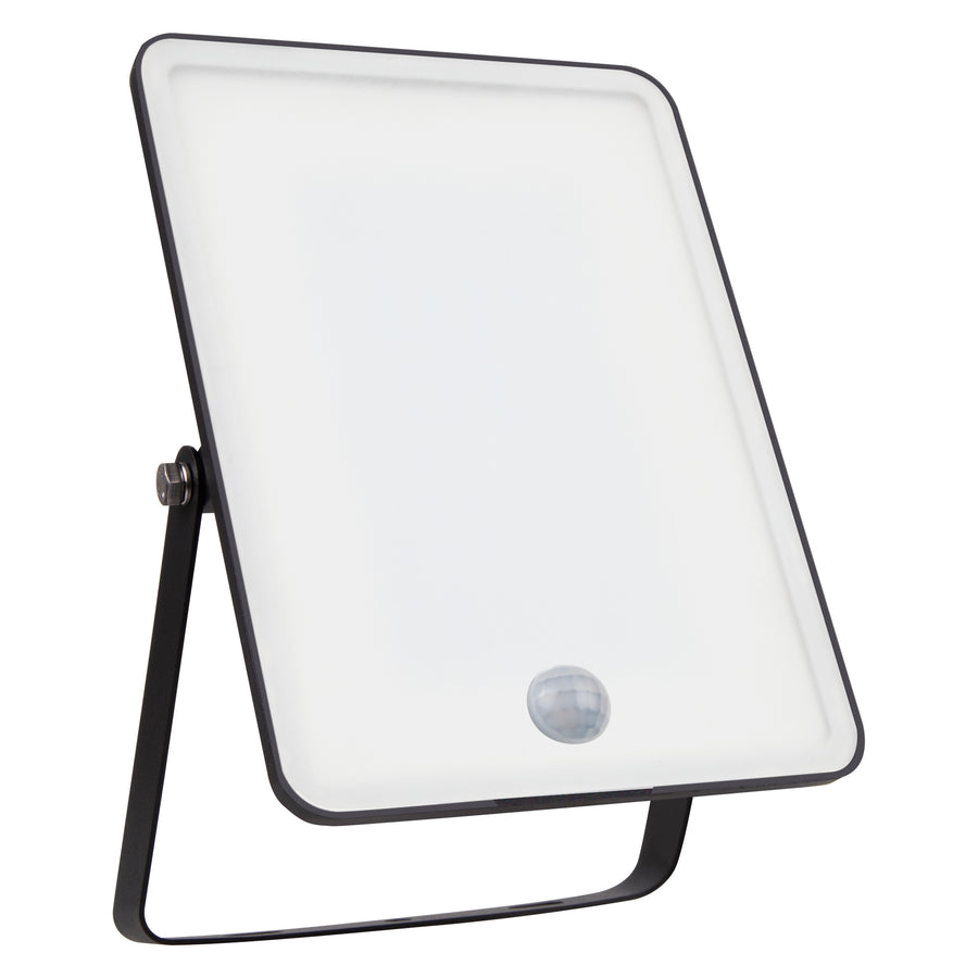 Osram LED Fluter Essential Sensor 50W/6500K 4500lm tageslichtweiß nicht dimmbar schwarz IP65
