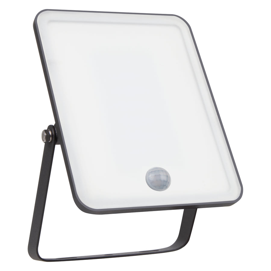 Osram LED Fluter Essential Sensor 30W/6500K 2700lm tageslichtweiß nicht dimmbar schwarz IP65