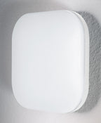 Osram LED Deckenleuchte Endura Style 200x200mm 11,5W/830 870lm warmweiß nicht dimmbar weiß IP44 – Montiert, eingeschaltet