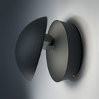 Osram LED Wandleuchte Endura Style Cover Round 13W/830 480lm warmweiß nicht dimmbar dunkelgrau IP44 – Montiert, eingeschaltet