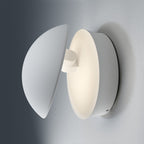 Osram LED Wandleuchte Endura Style Cover Round 13W/830 640lm warmweiß nicht dimmbar weiß IP44 – Montiert, eingeschaltet