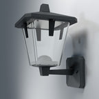 Osram LED Wandleuchte Endura Style Lantern Classic Up 11,5W/830 550lm warmweiß nicht dimmbar schwarz IP44 – Montiert, ausgeschaltet