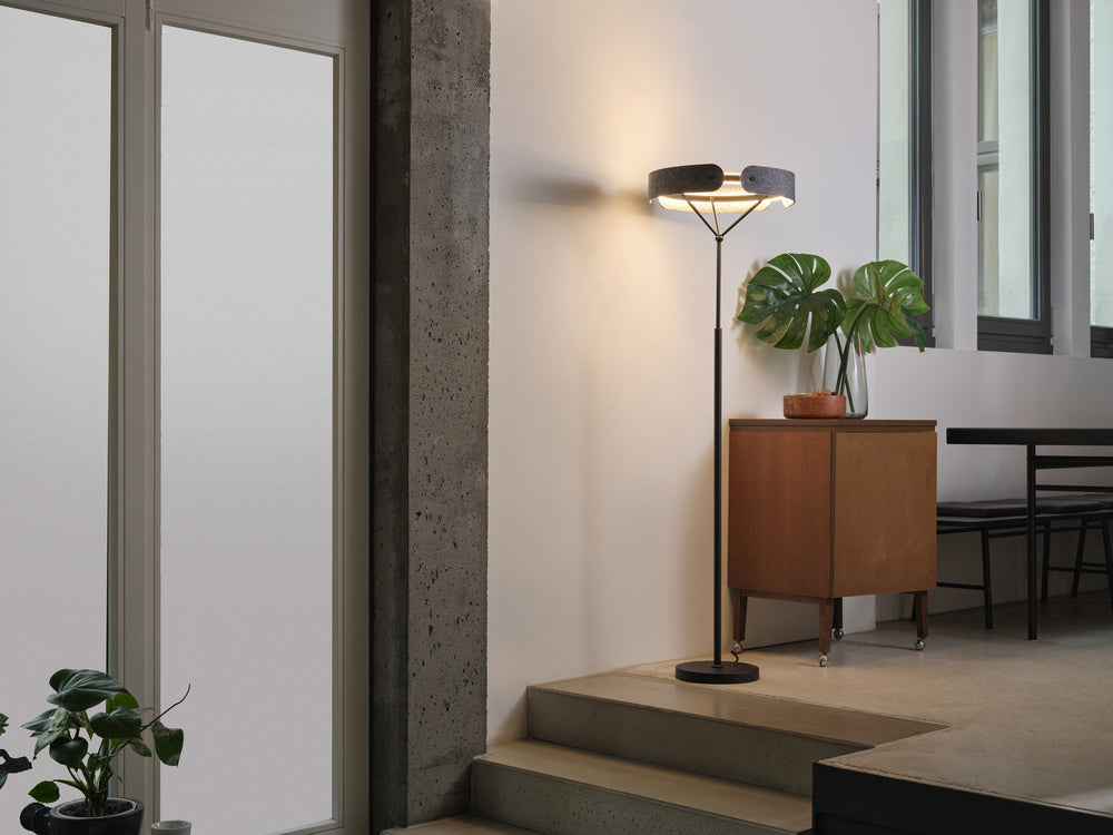 Osram LED Stehleuchte Decor Curve Felt – Produktansicht 2