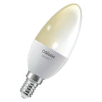 Osram LED-Kerzenlampe SMART+ Zigbee Classic B40 4,9W E14 2.700K dimmbar – Schrägansicht
