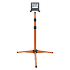 LEDVANCE LED-Arbeitsleuchte Worklight Tripod 1x30 W 4.000 K IP65 dunkelgrau – Ansicht stehend